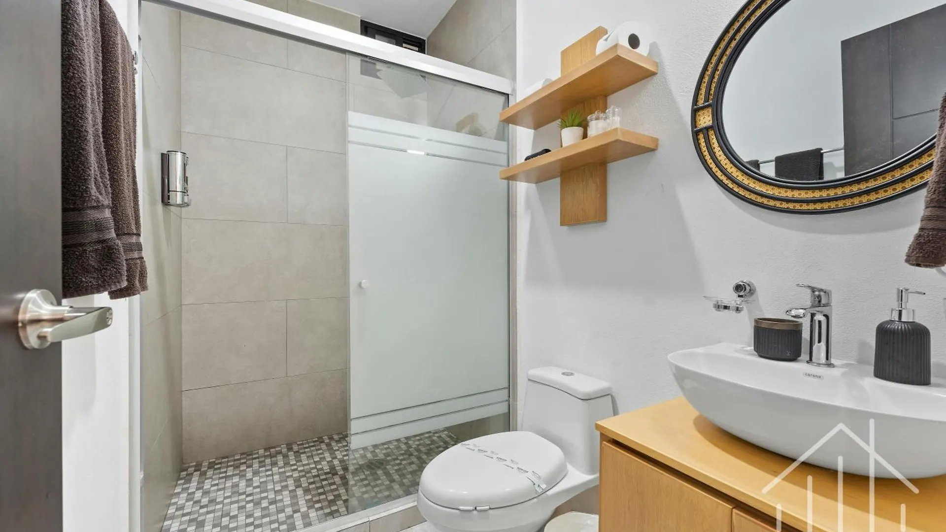 Apartamento Promo!-Queen Beds-Near Beach-1St Floor-Poolside-Sleep 6 Mazatlán